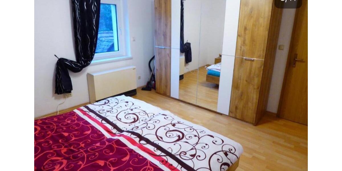 Etagenwohnung Bernsdorf - 2 Zimmer, 50 m&sup2;, 300&euro; | Angebot:24360380