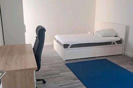 Miete zwischenmiete ein große Zimmer in einer WG mit 2 Frauen