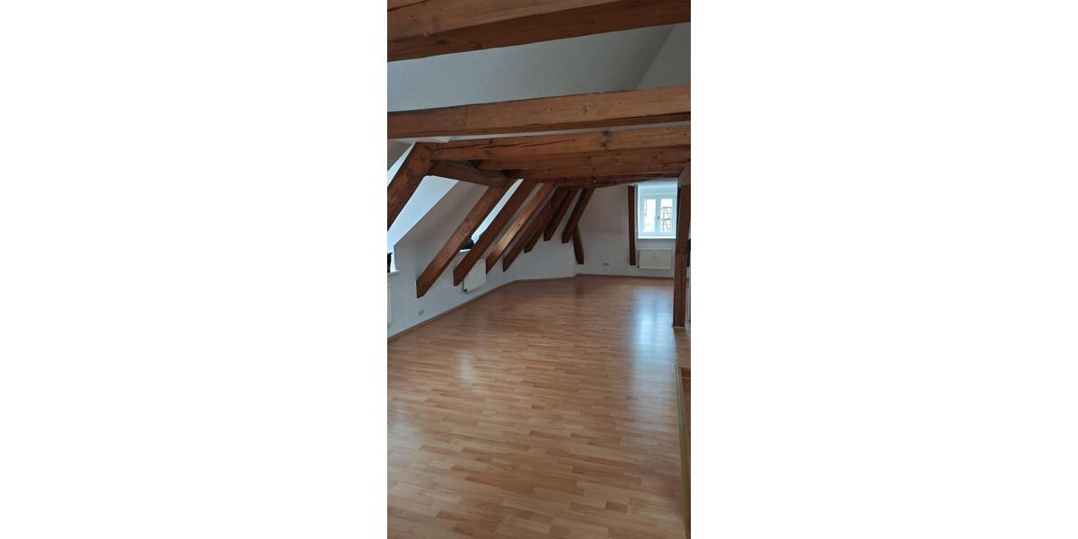 Dachgeschoßwohnung Schwerin Altstadt - 3 Zimmer, 80 m&sup2;, 700&euro; | Angebot:24773492