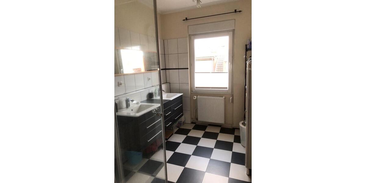 Etagenwohnung Hagen im Bremischen - 4 Zimmer, 120 m&sup2;, 1.500&euro; | Angebot:26534869