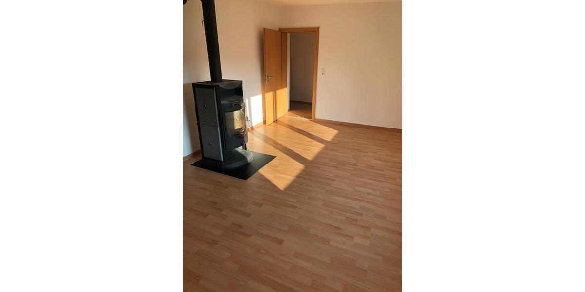 Einfamilienhaus Ensdorf - 3 Zimmer, 95 m&sup2;, 800&euro; | Angebot:25895288