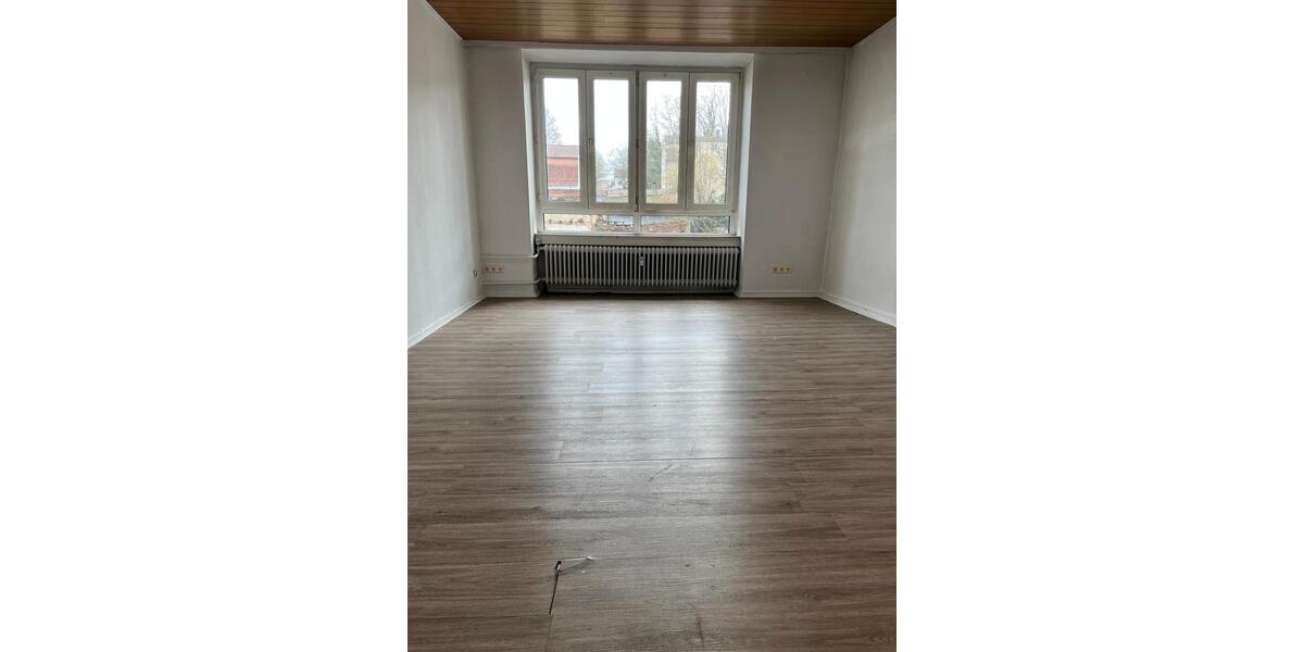 Etagenwohnung Zweibrücken - 3 Zimmer, 78 m&sup2;, 610&euro; | Angebot:25080506