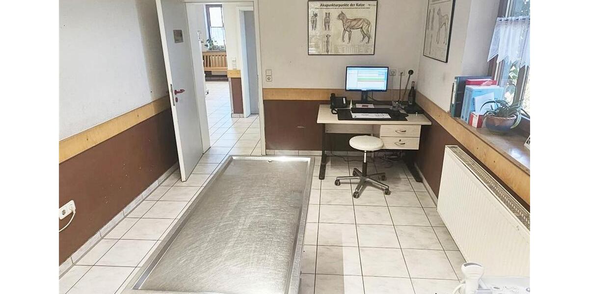 Erdgeschoßwohnung Münchsteinach - 8 Zimmer, 171 m&sup2;, 1.369&euro; | Angebot:26532045