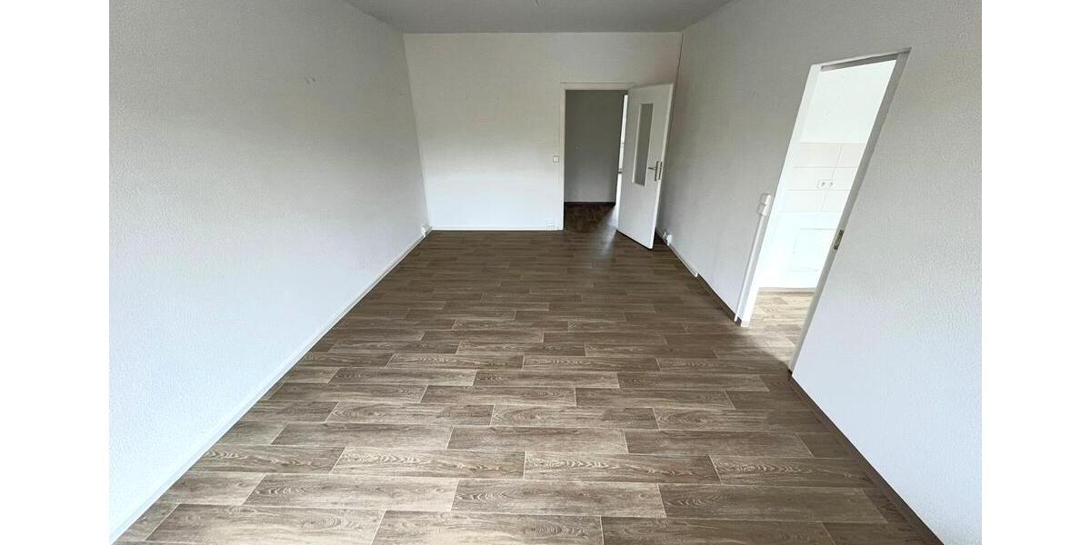 Erdgeschoßwohnung Gera Lusan - 3 Zimmer, 69 m&sup2;, 350&euro; | Angebot:25990363