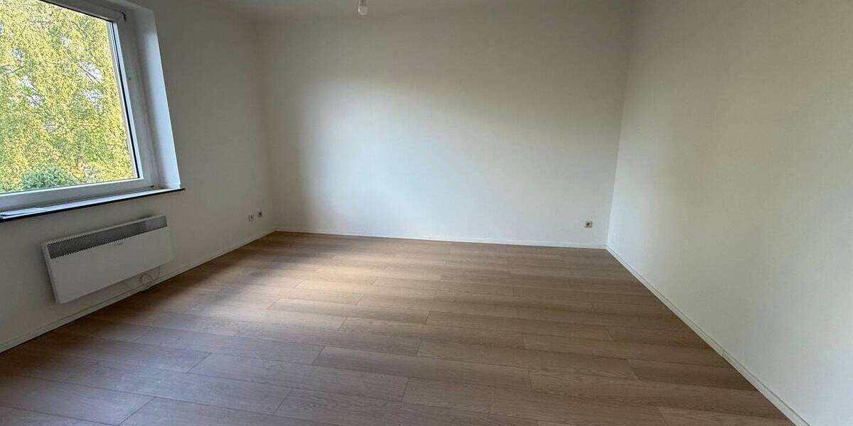 Etagenwohnung Düsseldorf Heerdt - 2 Zimmer, 65 m&sup2;, 1.099&euro; | Angebot:25984440