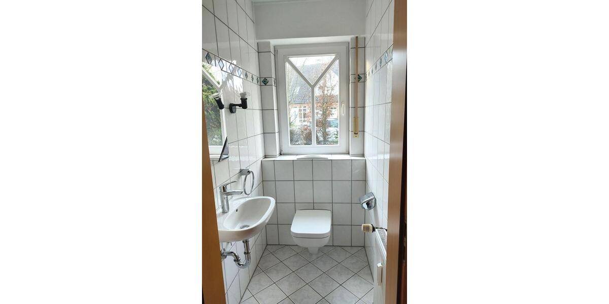 Erdgeschoßwohnung Vechta - 3.5 Zimmer, 97 m&sup2;, 860&euro; | Angebot:26698556