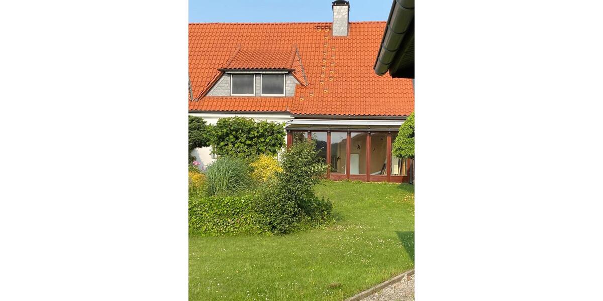Doppelhaushälfte Wolfsburg - 4 Zimmer, 140 m&sup2;, 1.500&euro; | Angebot:23547187