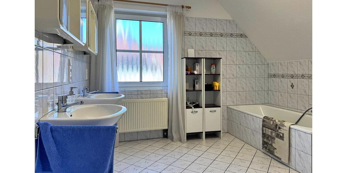 Einfamilienhaus Wiesmoor - 5 Zimmer, 123 m&sup2;, 1.000&euro; | Angebot:26533160