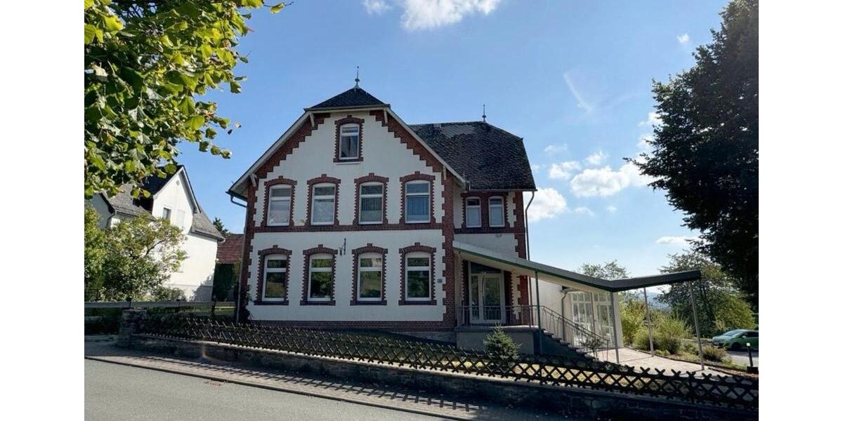 Erdgeschoßwohnung Sinn - 2 Zimmer, 130 m&sup2;, 1.200&euro; | Angebot:26614071