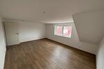 Dachgeschoßwohnung Burghaun - 5 Zimmer, 130 m&sup2;, 1.150&euro; | Angebot:25416520