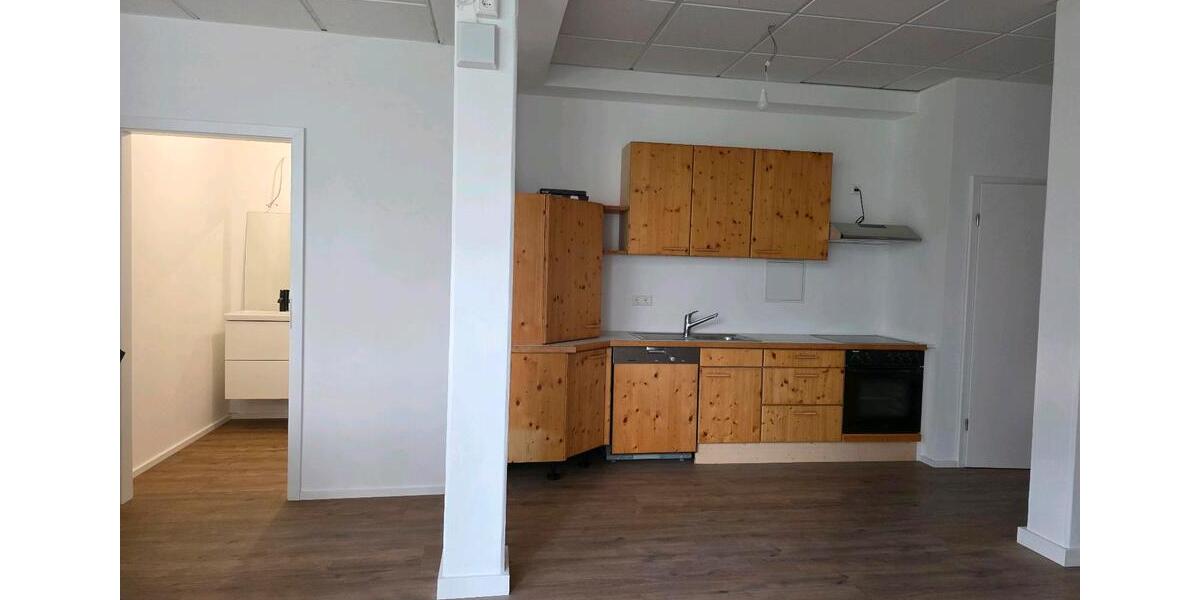 Erdgeschoßwohnung Bempflingen - 4 Zimmer, 80 m&sup2;, 1.300&euro; | Angebot:26238428
