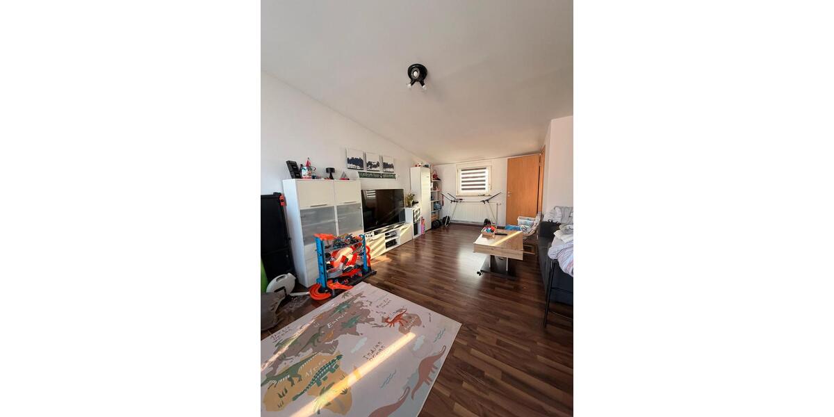 Reihenhaus Zirndorf - 5 Zimmer, 138 m&sup2;, 2.000&euro; | Angebot:25994808