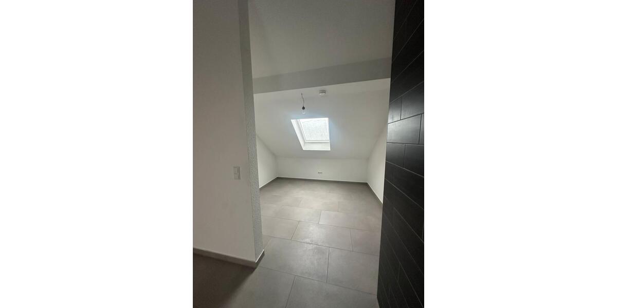 Etagenwohnung Mosbach - 2 Zimmer, 45 m&sup2;, 350&euro; | Angebot:26519378