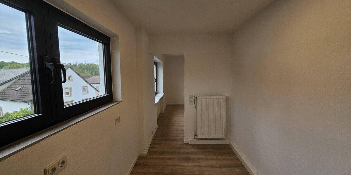 Etagenwohnung Schiffweiler - 3 Zimmer, 61 m&sup2;, 650&euro; | Angebot:26627743