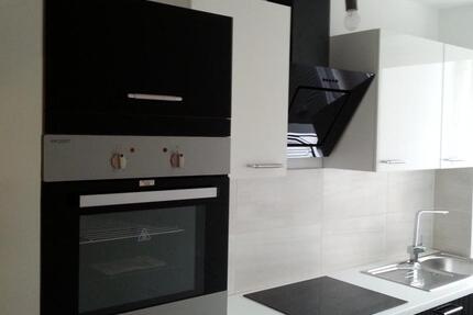 Schöne renovierte 3 Zi Whg, Südstadt unterhalb der Uni 3 zimmer