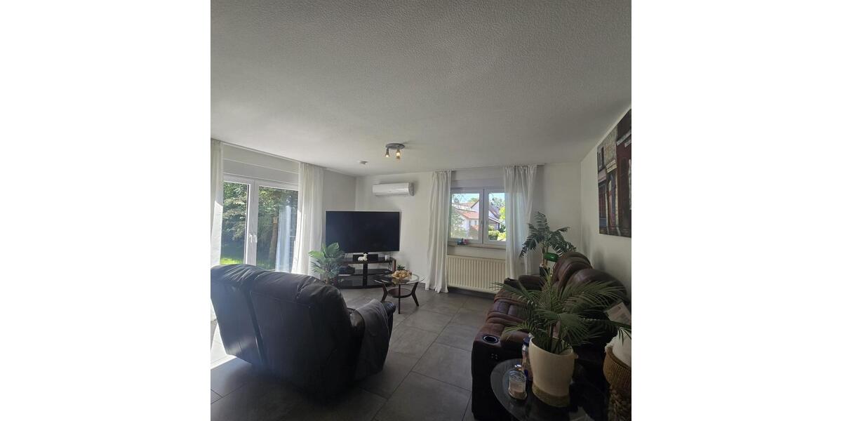 Einfamilienhaus Mehlingen - 3 Zimmer, 200 m&sup2;, 1.950&euro; | Angebot:26619722