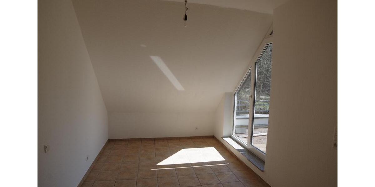 Dachgeschoßwohnung Bad Münstereifel - 2 Zimmer, 81 m&sup2;, 950&euro; | Angebot:24832786