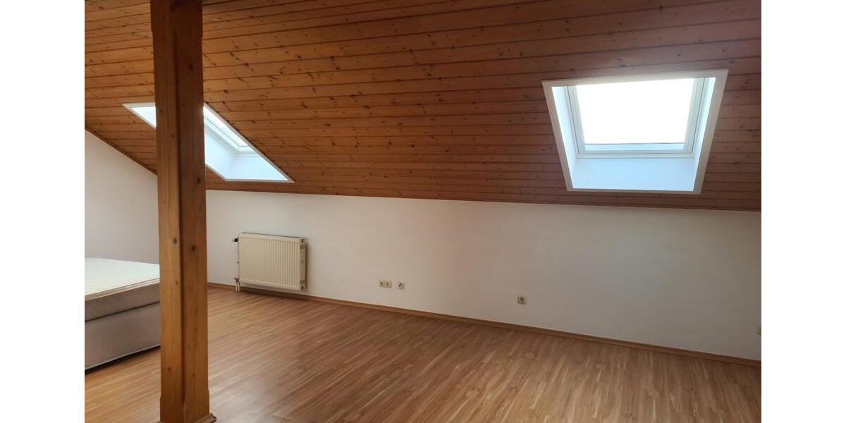 Dachgeschoßwohnung Bad Birnbach Asenham - 1 Zimmer, 35 m&sup2;, 280&euro; | Angebot:25044878