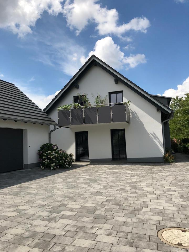 3 1|2 Zimmer Wohnung + Balkon in Rödelsee 100qm