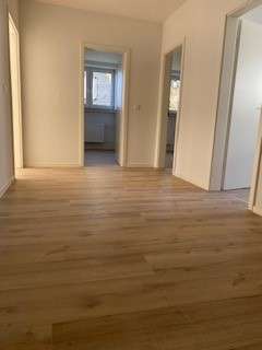 Etagenwohnung Wuppertal Gemarkung Ronsdorf - 3 Zimmer, 71 m&sup2;, 525&euro; | Angebot:26672103