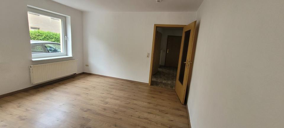 Hochparterre Ebersbach-Neugersdorf Neugersdorf - 2 Zimmer, 43 m&sup2;, 235&euro; | Angebot:24752107