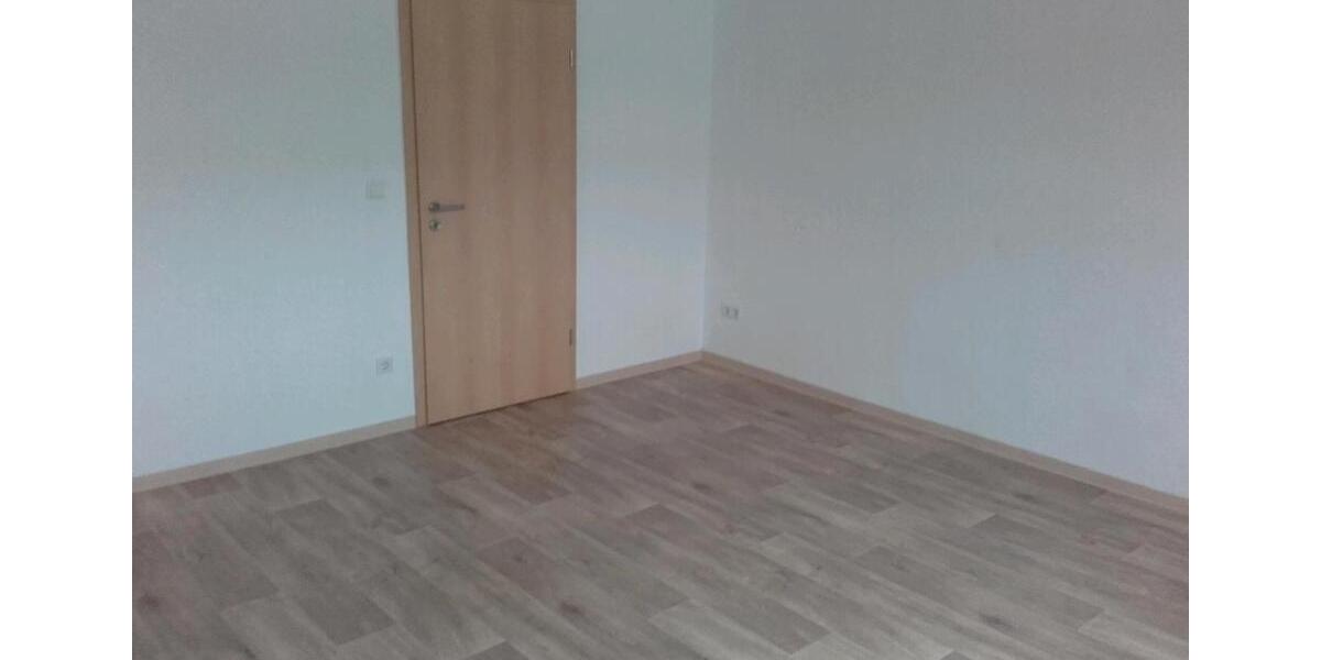 Erdgeschoßwohnung Bad Schmiedeberg - 3 Zimmer, 65 m&sup2;, 390&euro; | Angebot:25974873