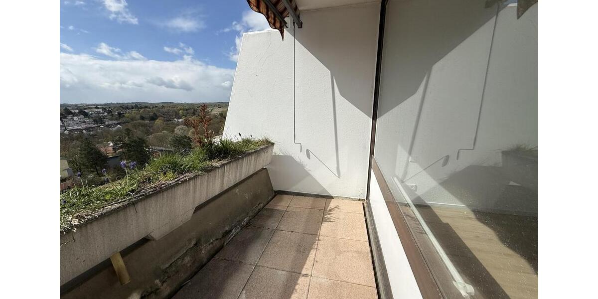 Dachgeschoßwohnung Mainz Finthen - 3 Zimmer, 96 m&sup2;, 1.400&euro; | Angebot:25903574