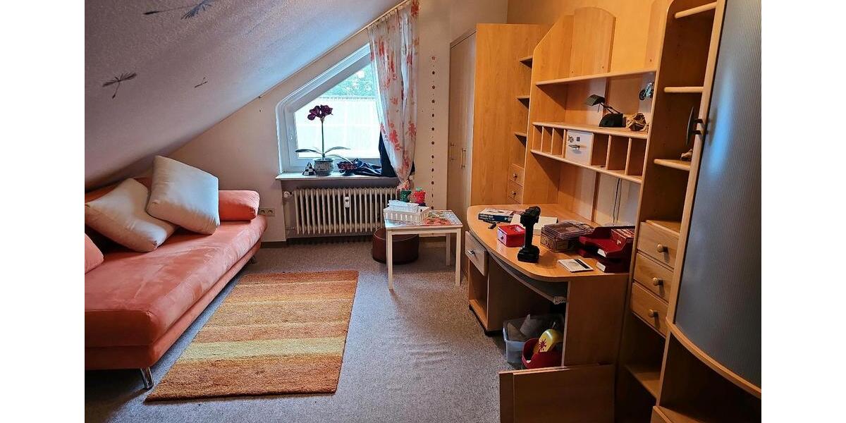Dachgeschoßwohnung Mühlheim am Main - 3 Zimmer, 84 m&sup2;, 1.100&euro; | Angebot:26652230