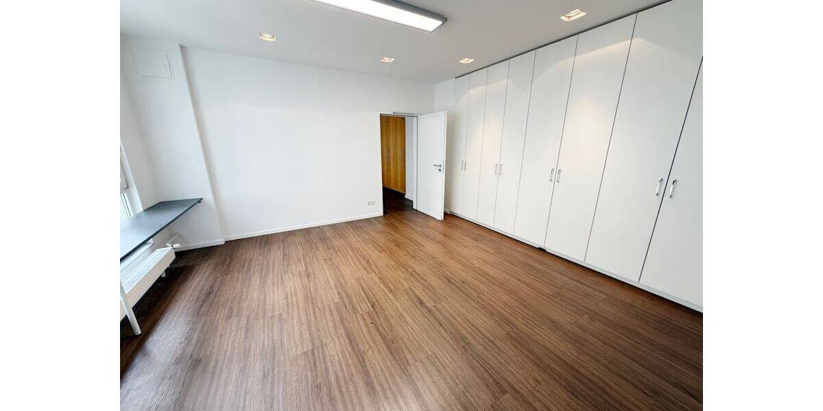 Gewerbeobjekt München Altstadt-Lehel - 1 Zimmer, 360 m&sup2;, 9.500&euro; | Angebot:26190168