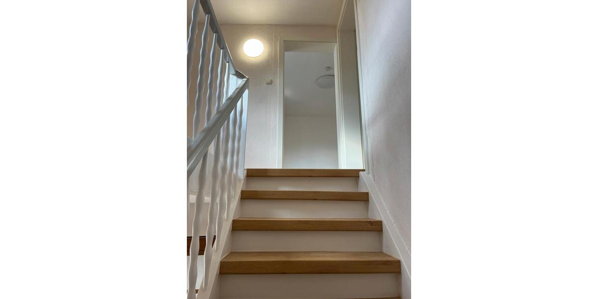 Einfamilienhaus Braunfels - 7 Zimmer, 140 m&sup2;, 1.000&euro; | Angebot:25088036