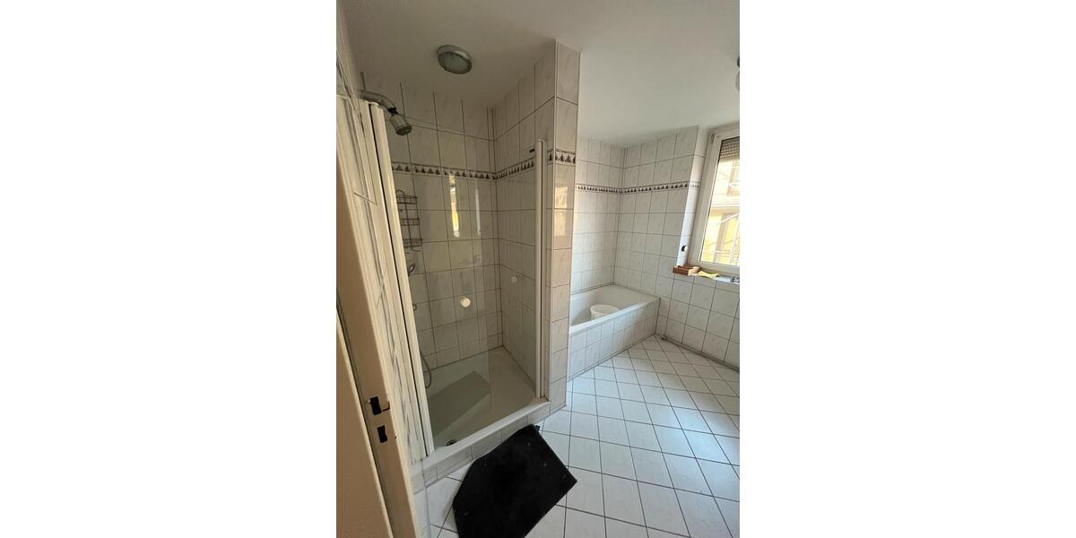 Wohnen auf Zeit Nürtingen - 6 Zimmer, 170 m&sup2;, 520&euro; | Angebot:26268216