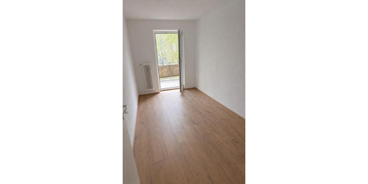 Etagenwohnung Wolnzach - 3 Zimmer, 73 m&sup2;, 850&euro; | Angebot:26618021