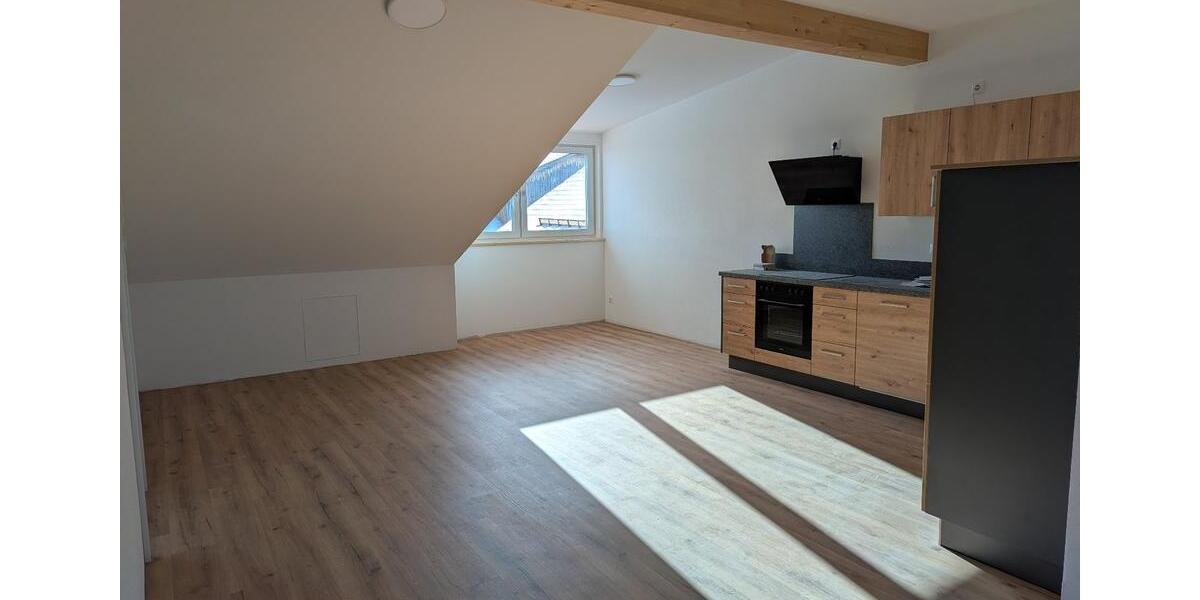 Dachgeschoßwohnung Marktoberdorf - 4 Zimmer, 86 m&sup2;, 1.290&euro; | Angebot:23683615