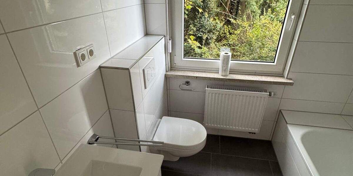 Etagenwohnung Brühl Pingsdorf - 3 Zimmer, 84 m&sup2;, 1.000&euro; | Angebot:23824241