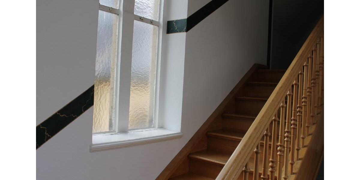 Ausgefalle Wohnung im Zentrum LinzRhein im hist. Schulgebäude 3 zimmer