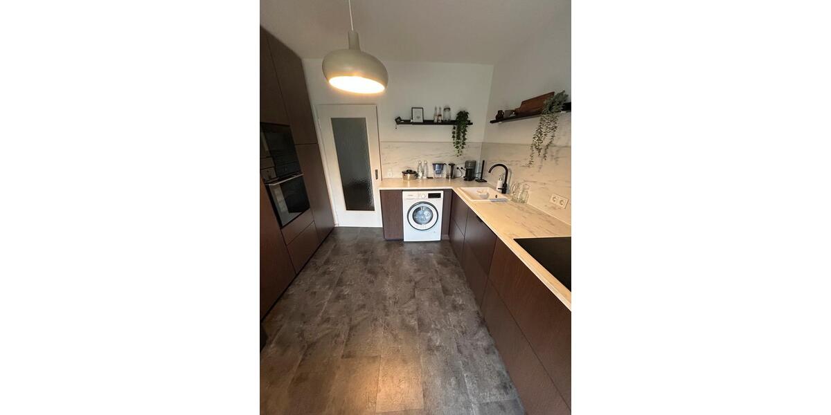 Etagenwohnung Wiesbaden Südost - 3 Zimmer, 93 m&sup2;, 1.510&euro; | Angebot:24813620