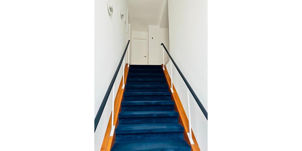 Etagenwohnung Reutlingen Reutlingen (Kernstadt) - 6 Zimmer, 130 m&sup2;, 1.300&euro; | Angebot:26589595