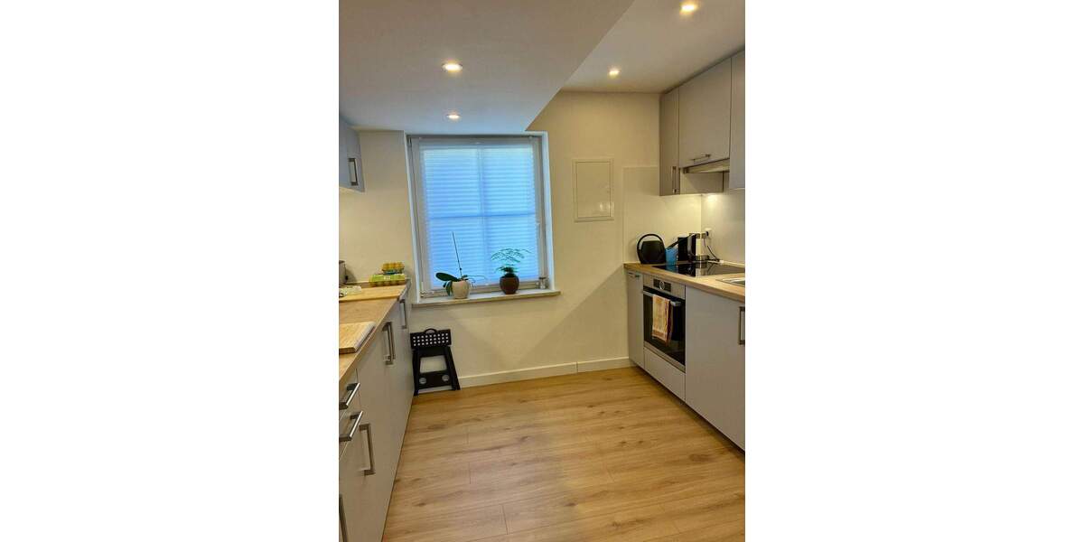 Etagenwohnung Landshut Achdorf - 3 Zimmer, 90 m&sup2;, 990&euro; | Angebot:25745417