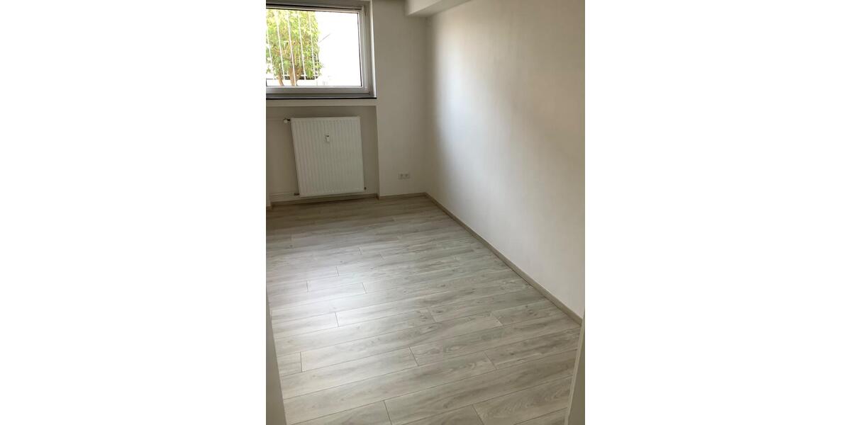 Gepflegte, helle 3 Zimmer WHG, 95qm, Soutterain in Eschborn-Ndh 3 zimmer