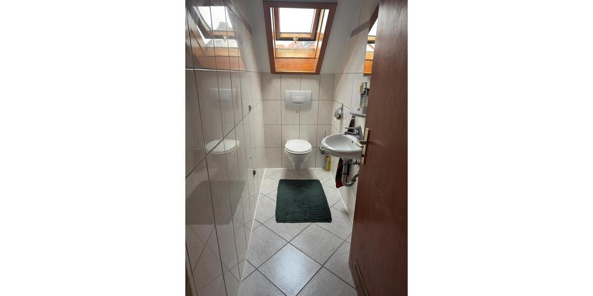 Dachgeschoßwohnung Winnenden - 3.5 Zimmer, 85 m&sup2;, 1.049&euro; | Angebot:25106596