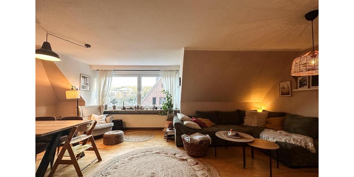 Dachgeschoßwohnung Malente - 3 Zimmer, 80 m&sup2;, 830&euro; | Angebot:25415903