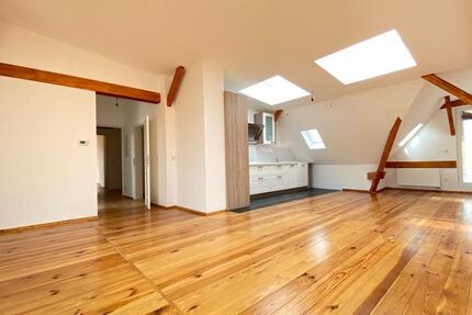 Wohnung Berlin Treptow-Köpenick - 2 Zimmer, 85 m&sup2;, 1.620&euro; | Angebot:23567750