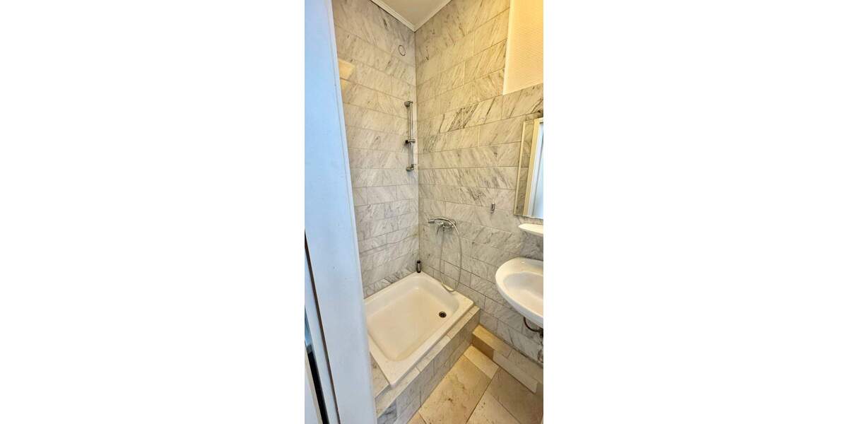 Gewerbeobjekt Hamburg Blankenese - 1 Zimmer, 105 m&sup2;, 2.900&euro; | Angebot:26672600