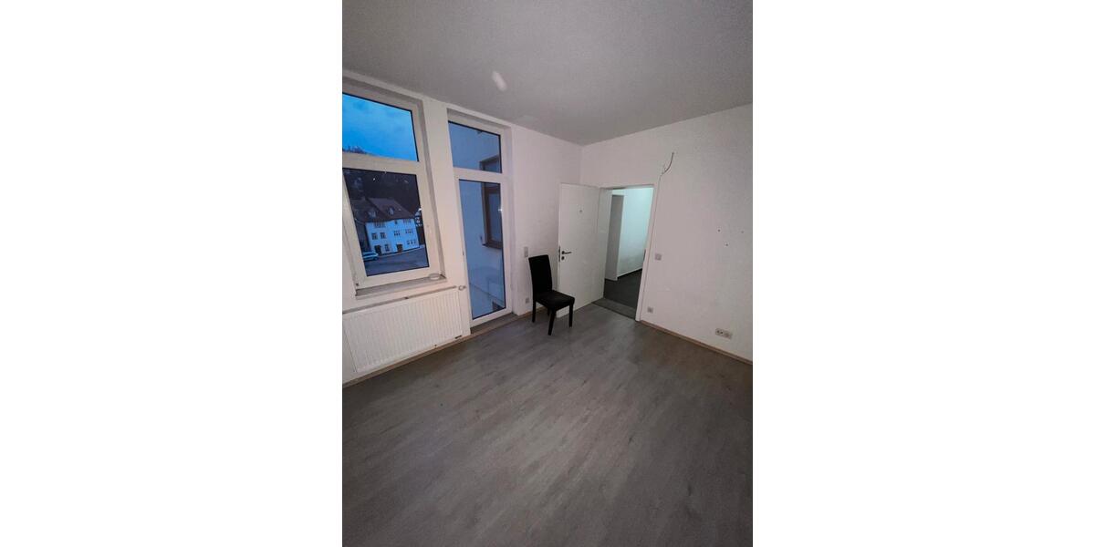 Etagenwohnung Schmalkalden - 4 Zimmer, 105 m&sup2;, 800&euro; | Angebot:24653789