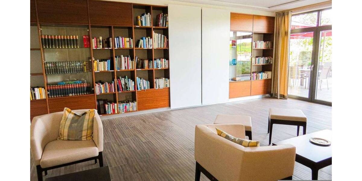 Etagenwohnung Würzburg Frauenland - 2 Zimmer, 82 m&sup2;, 1.175&euro; | Angebot:26674272