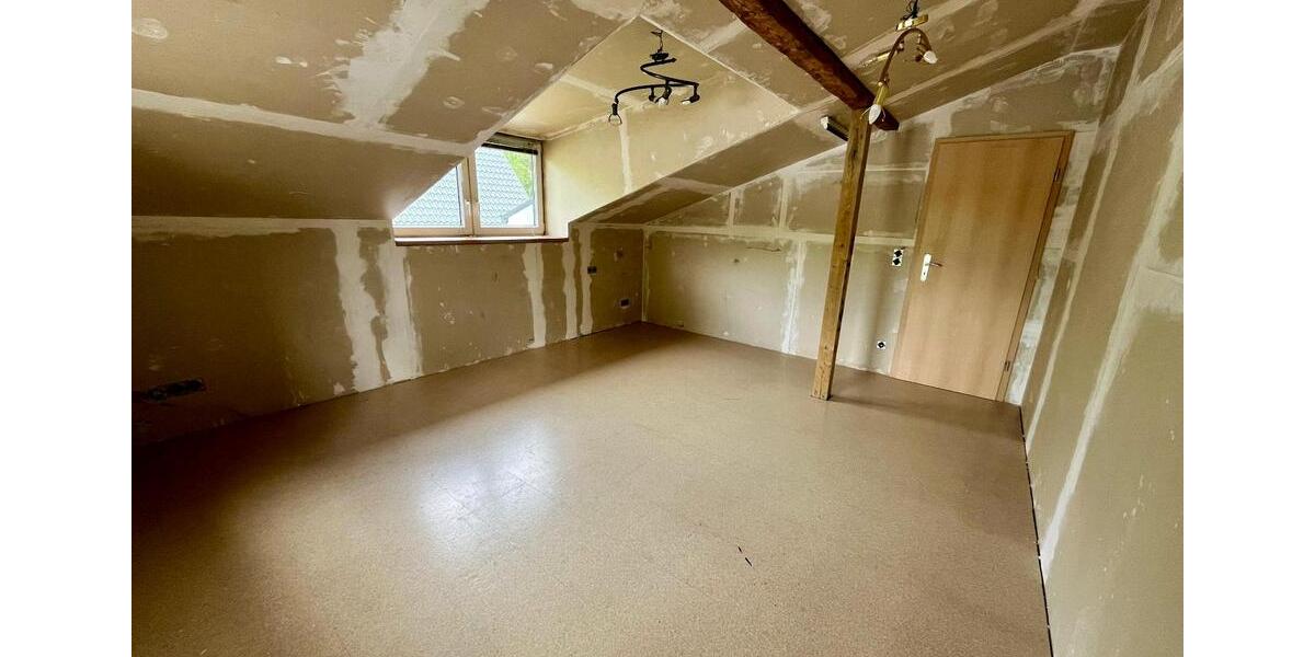 Dachgeschoßwohnung Brokstedt - 2 Zimmer, 70 m&sup2;, 900&euro; | Angebot:26604666