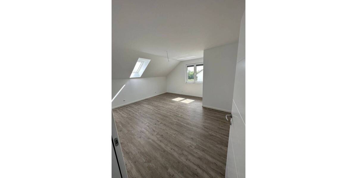 Etagenwohnung Langenhagen Schulenburg - 2 Zimmer, 115 m&sup2;, 1.350&euro; | Angebot:22385906