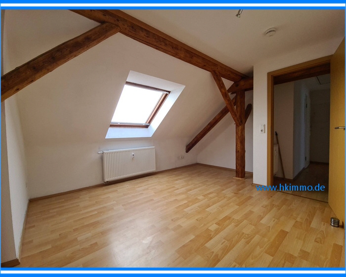 3-Raumwohnung unterm Dach in KöthenAnhalt - Einbauküche ist dabei - Etagenwohnung Köthen | Angebot:25568880