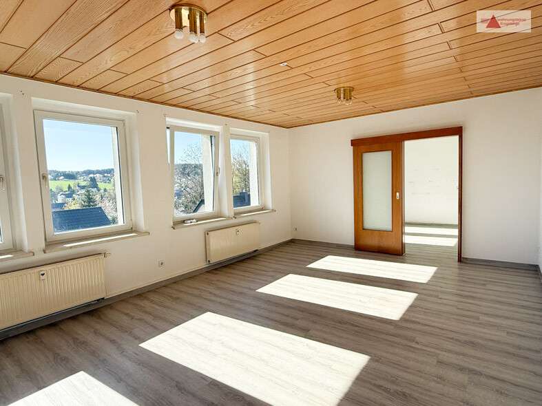 Etagenwohnung Geyer - 4 Zimmer, 93 m&sup2;, 520&euro; | Angebot:26393133