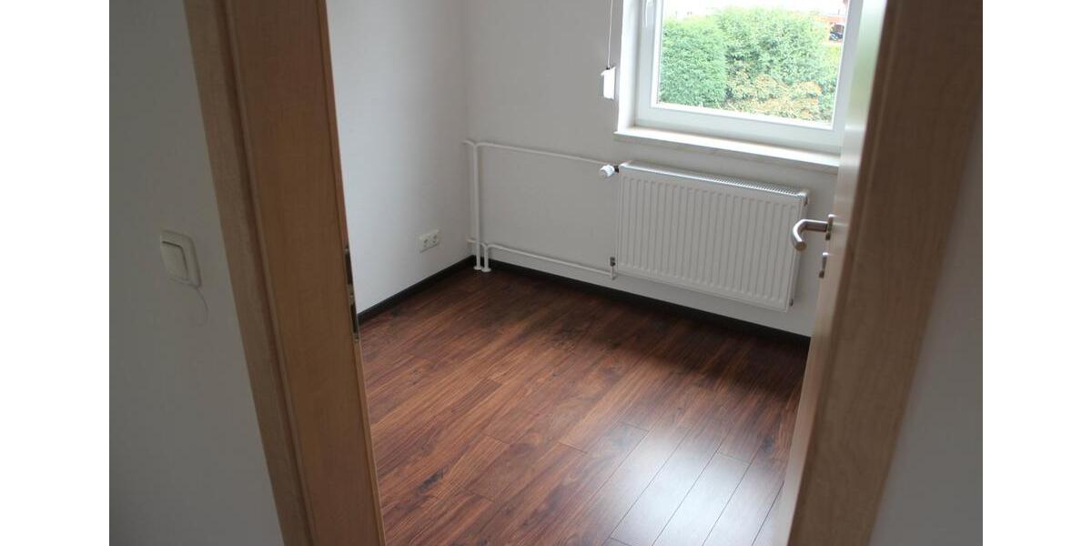 Einfamilienhaus Hambühren - 5 Zimmer, 100 m&sup2;, 1.200&euro; | Angebot:26607172